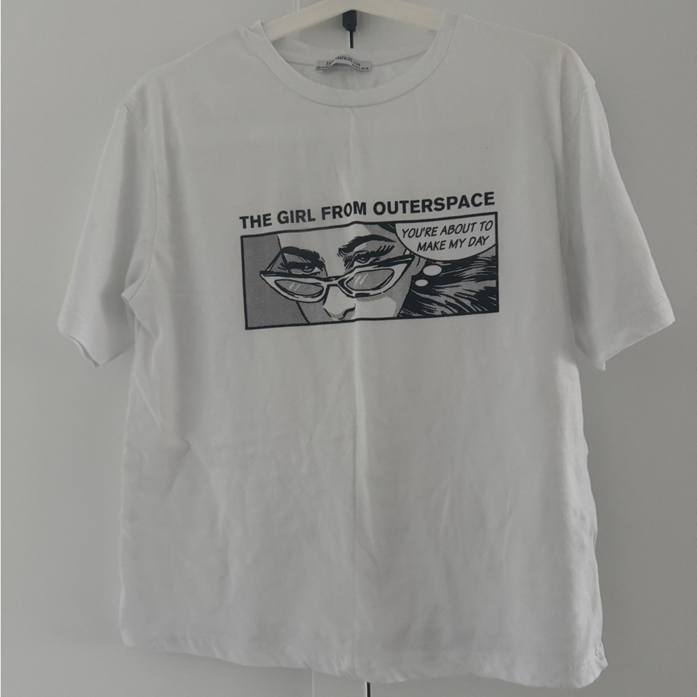 Zara Comic Book Graphic Tee Size S